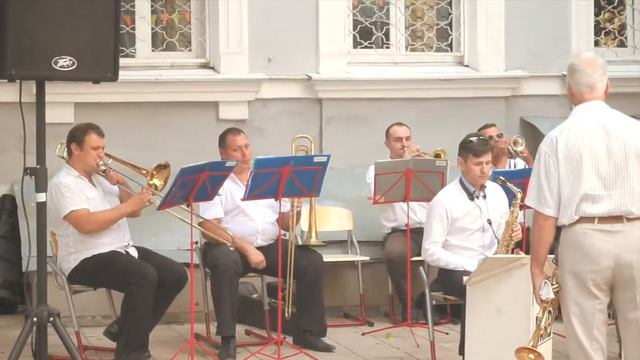 Эстрадно-духовой оркестр ДК "Приокский" смотреть онлайн