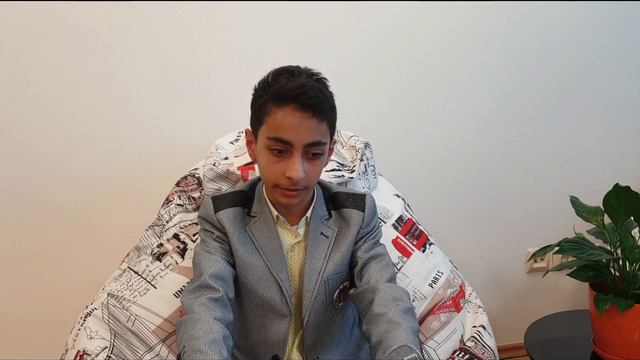 Мальчик из Баку знает наизусть гимны десятков стран смотреть онлайн