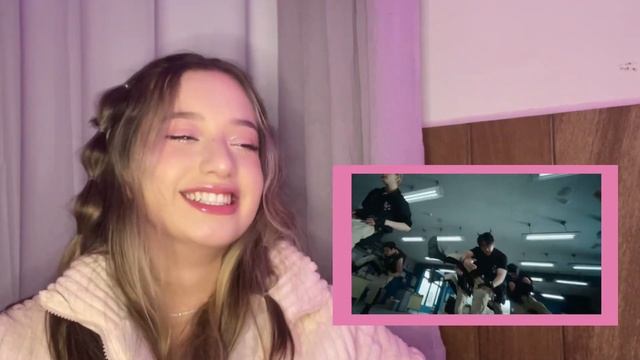 [REACT] Stray Kids “CASE 143” M/V смотреть онлайн