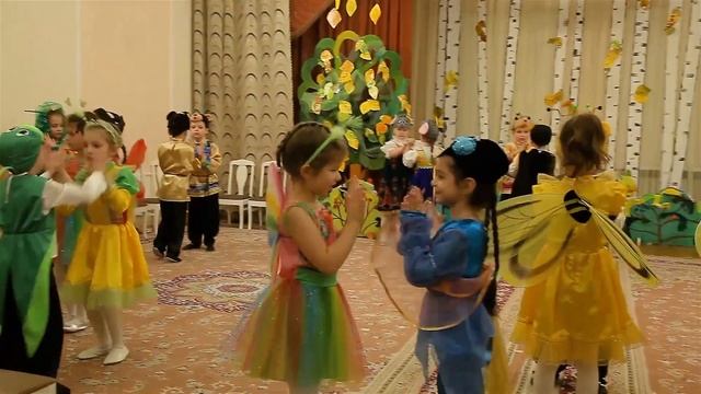 Развесёлый парный танец смотреть онлайн