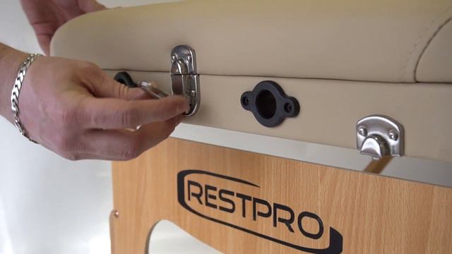 Обзор массажного стола RESTPRO Memory 3 Beige смотреть онлайн
