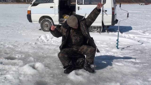 "На рыбалку пойду"! - прикольный клип с превращением русалки в морскую звезду. смотреть онлайн