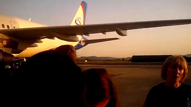 airport Rimini Italy - Прилёт в Италию Римини аэродром. A321- VQ-BOB смотреть онлайн