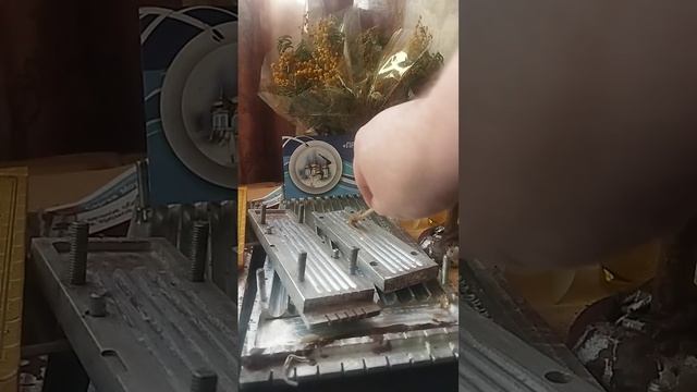 изготовления напрестольных служебных свечей 18. Алюминиевая форма для изготовия свечей #shortsvideo смотреть онлайн