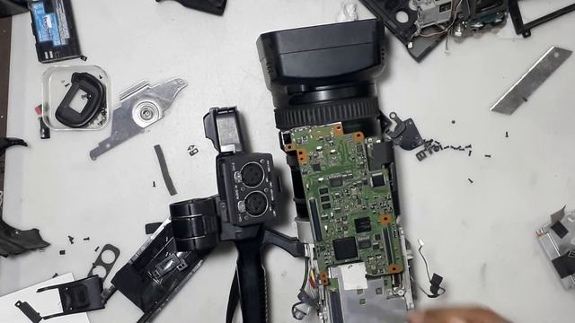 Sony PXW X200 assembleing смотреть онлайн