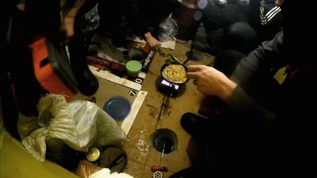 ЛОВИМ КАРАСЯ ЗИМОЙ / ЛОВИМ НОЧЬЮ смотреть онлайн