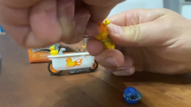 Lego City Stuntz Bathtub Stunt Bike Set 60333 смотреть онлайн