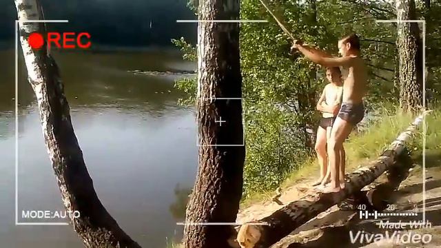 Ребята вы наверно знаете Кирилла Маркова он утонул в озере Вяхори