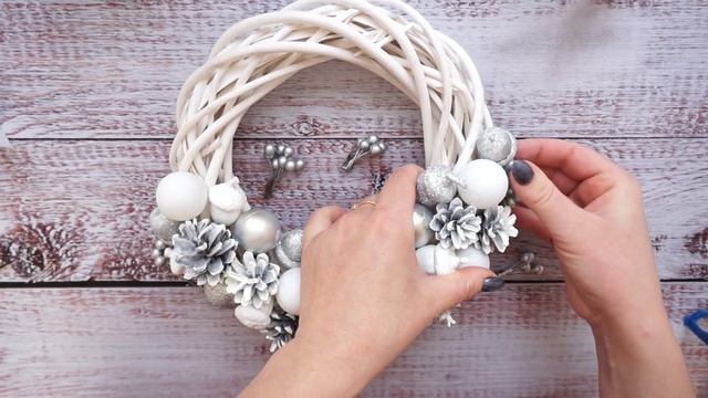 Рождественский венок своими руками / Идеи вместе с @Tsvoric / Christmas wreath (do it yourself) смотреть онлайн