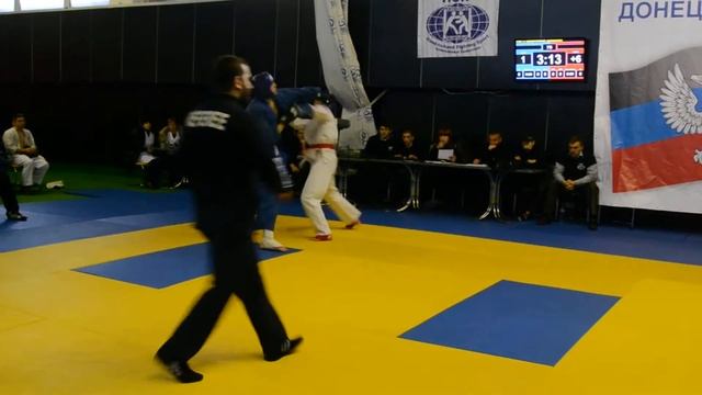 Лобас Игорь до 75 кг, КРАСНЫЙ пояс, 1 бой. Рукопашный бой. смотреть онлайн