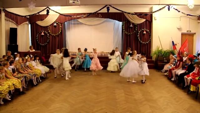 Новогодний танец (25.12.17) смотреть онлайн