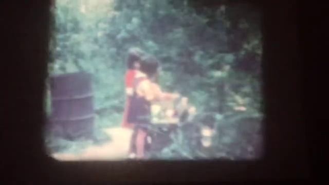 8мм любительская кинопленка. Ленинград, 1991 год... Кавголовское озеро, парк отдыха. смотреть онлайн