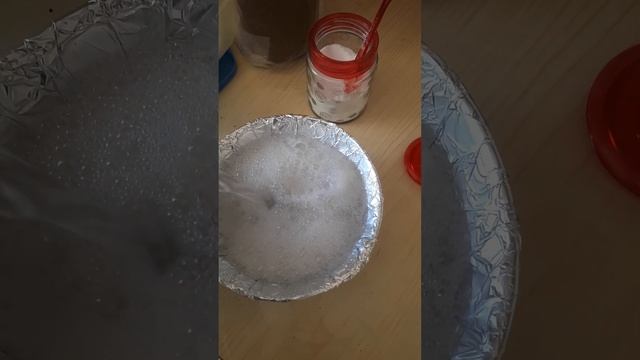 Чистка серебра после радоновых ванн #чистка #чисткасеребра #серебро #радон #радоновыеванны #лайфхак смотреть онлайн