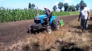 Работа минитрактора "Феншоу 180-3" с фрезой "Бомет"