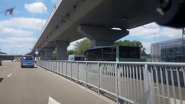 Краткосрочная стоянка в аэропорту Борисполь слева от терминала D смотреть онлайн