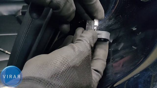How to Replace Door Sensor on a 2003-2006 Infiniti G35 смотреть онлайн