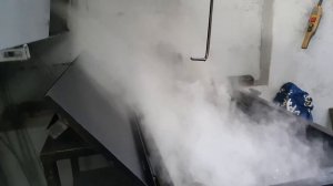 Закалка металла в масле.