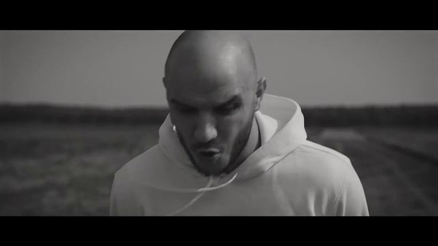 Smiley & Guess Who - Ce ma fac cu tine de azi? (Official video) смотреть онлайн