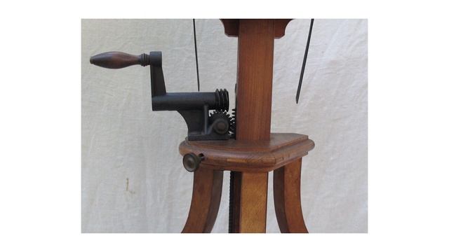 Фотокамера 009 Старинная регулируемая подставка для студийной фотокамеры Eastman Kodak в стиле века смотреть онлайн