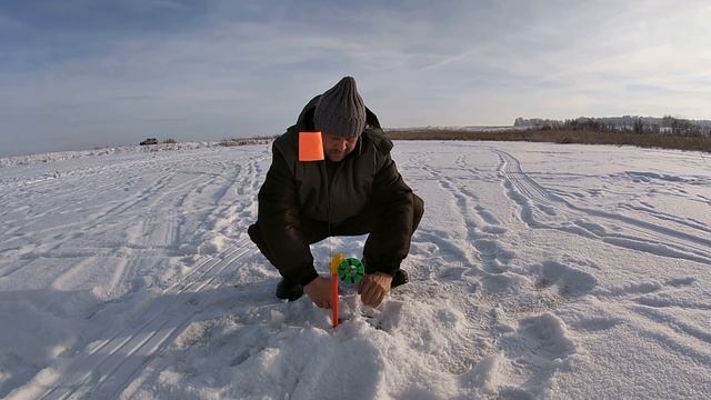 ЖЕРЛИЦЫ 2020! Ученик УДЕЛАЛ учителя!  Сработка за сработкой. Ловля щуки на ЖЕРЛИЦЫ зимой.Глухозимье