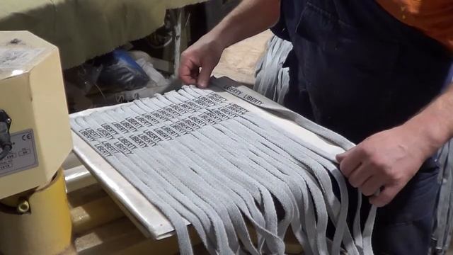Печать на шнурках для толстовок. Мастерская трафаретной печати "Русский Север". Череповец . смотреть онлайн