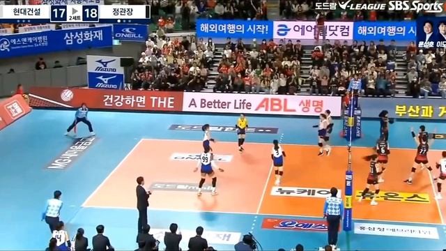 Menakjubkan..!!! Megawati Bombardir Pertahanan Lawan || Red Sparks vs Hyundai Hillstate смотреть онлайн