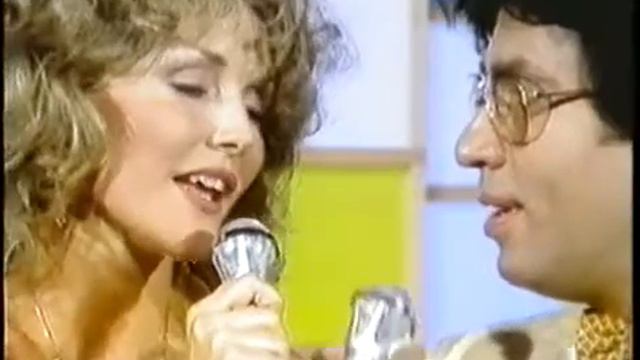 Suna Yıldızoğlu & Çetin Alp Sonsuz Aşk (Orijinal Klip)
