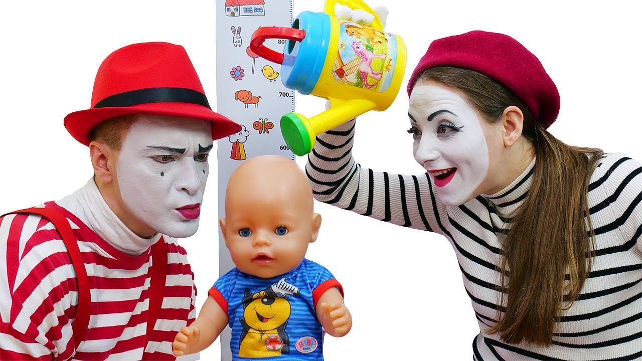 Ростомер куклы БЕБИ БОН! Пупсик стал большим? - Смешные видео онлайн. Игры дочки матери Baby Born смотреть онлайн