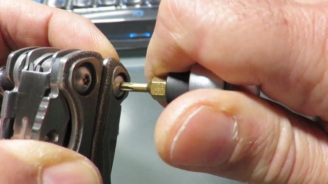 Leatherman : How To Adjust Your Leatherman Multi-tool (Wave, Charge, Signal, OHT, Etc.)