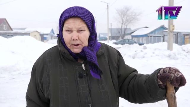 26,02,20, Волонтеры и полицейские помогают одиноким пенсионерам убирать снег смотреть онлайн