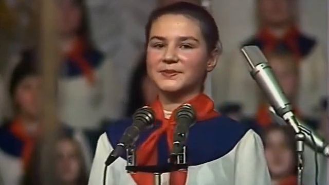 Большой детский хор - Крылатые качели смотреть онлайн