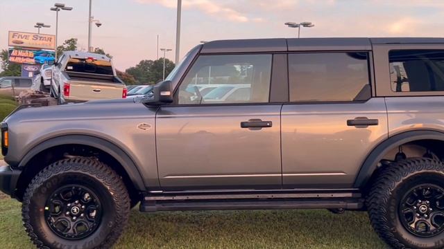 Is The Price Tag Worth It? #ford #fordbronco #fordtrucks смотреть онлайн