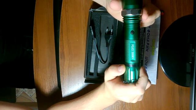 Видеообзор электрошокера Молния YB 1311 Cree Vip Metall смотреть онлайн