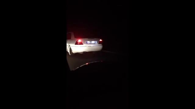 Mercedes Benz C320 Exaust Sound Extrem смотреть онлайн