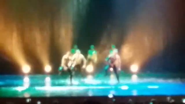 Танцы под дождём. смотреть онлайн