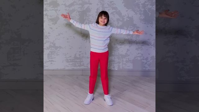 Настя Князева - коллекция Chobi весна-лето 2020 смотреть онлайн