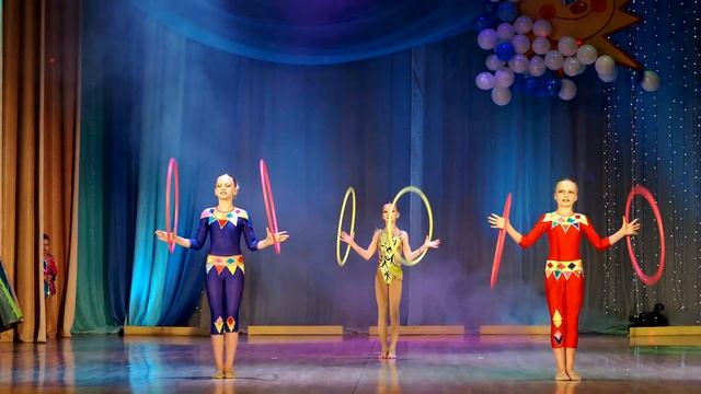 "Мы бродячие артисты" смотреть онлайн