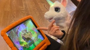 Как играть с единорогом StarLily на Ipad