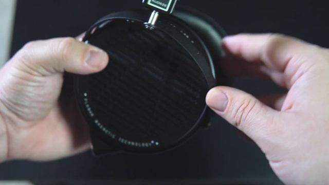 BEST Headphones EVER | Audeze LCD-X смотреть онлайн