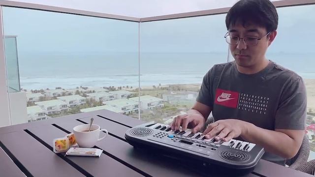 이렇게 좋은 날 / KURZWEIL KP10 / 미니건반 / 자연속에서 연주 / 나트랑 알마리조트 смотреть онлайн