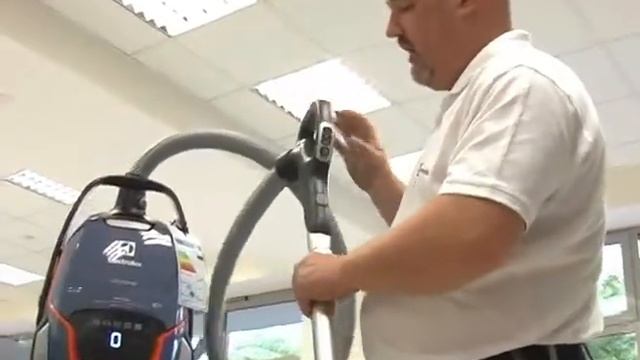 Electrolux ZUODELUXE+ porszívó Márkabolt смотреть онлайн
