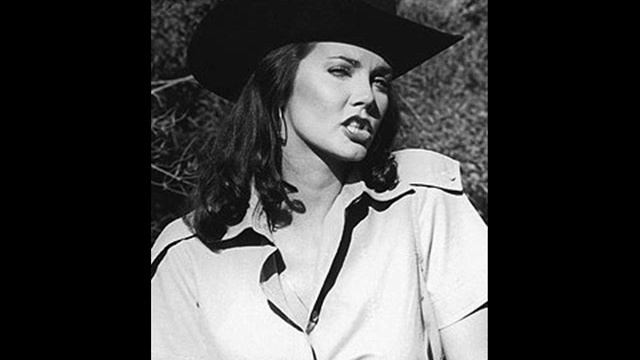 Lynda Carter - What's a Little Love Between Friends смотреть онлайн