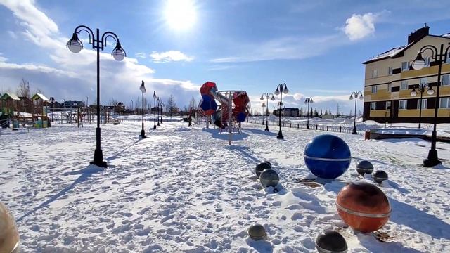 Russia Yamal Крайний Север Лабытнанги. 02.04.2022. Динозавры утонули в снегу ?? смотреть онлайн