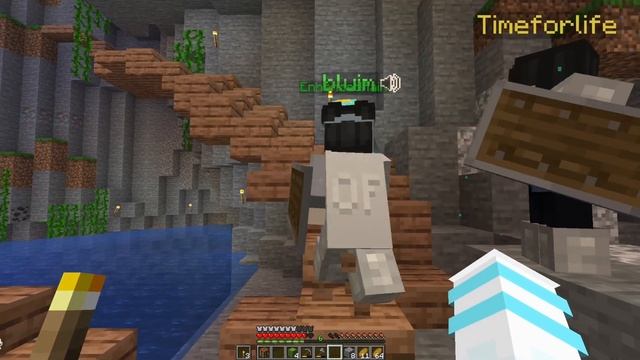 WHAT IS HAPPENING?! - Minecraft: Last Life Charity Event S2 | EP 1 смотреть онлайн