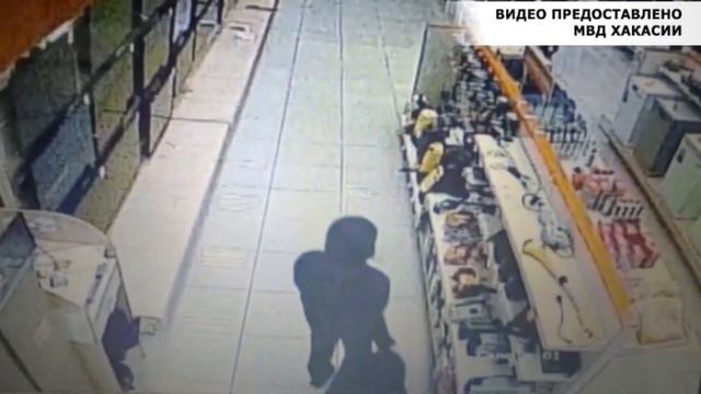 Полицейские Саяногорска раскрыли кражу смотреть онлайн