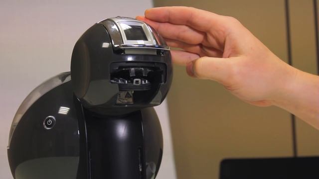 Dolce Gusto reparieren - Verkalkte Diffusorplatte tauschen смотреть онлайн