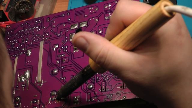 Как свой сварочник бесплатно починил. Инвертор не включается. смотреть онлайн