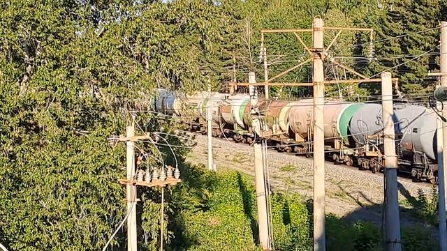 Тепловоз и встречный состав. смотреть онлайн