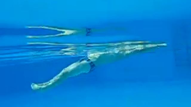 Брасс на спине ноги. Руки за головой. Из под воды __1.5.1.1 w смотреть онлайн