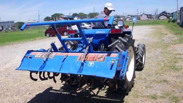 Японский дизельный трактор ISEKI TA317 смотреть онлайн